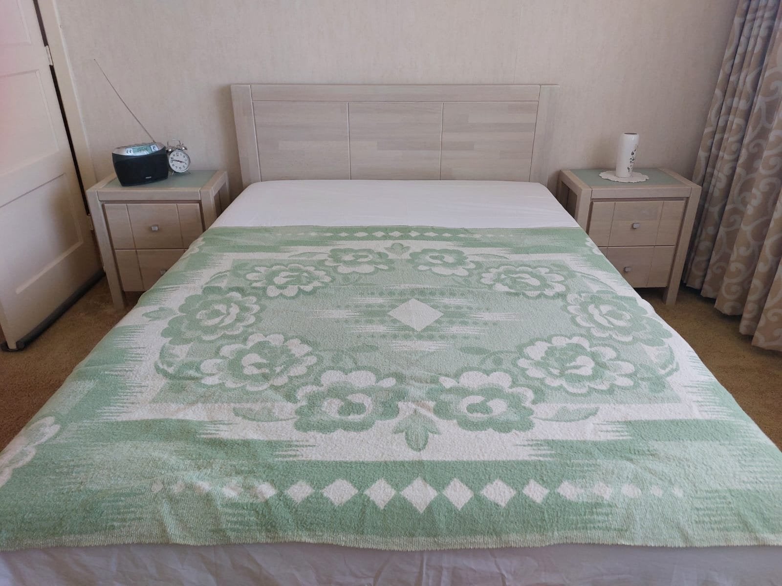 Tweepersoonsbed 140 cm breed, Huis en Inrichting, Slaapkamer | Bedden, Ophalen, Gebruikt, Wit, Tweepersoons