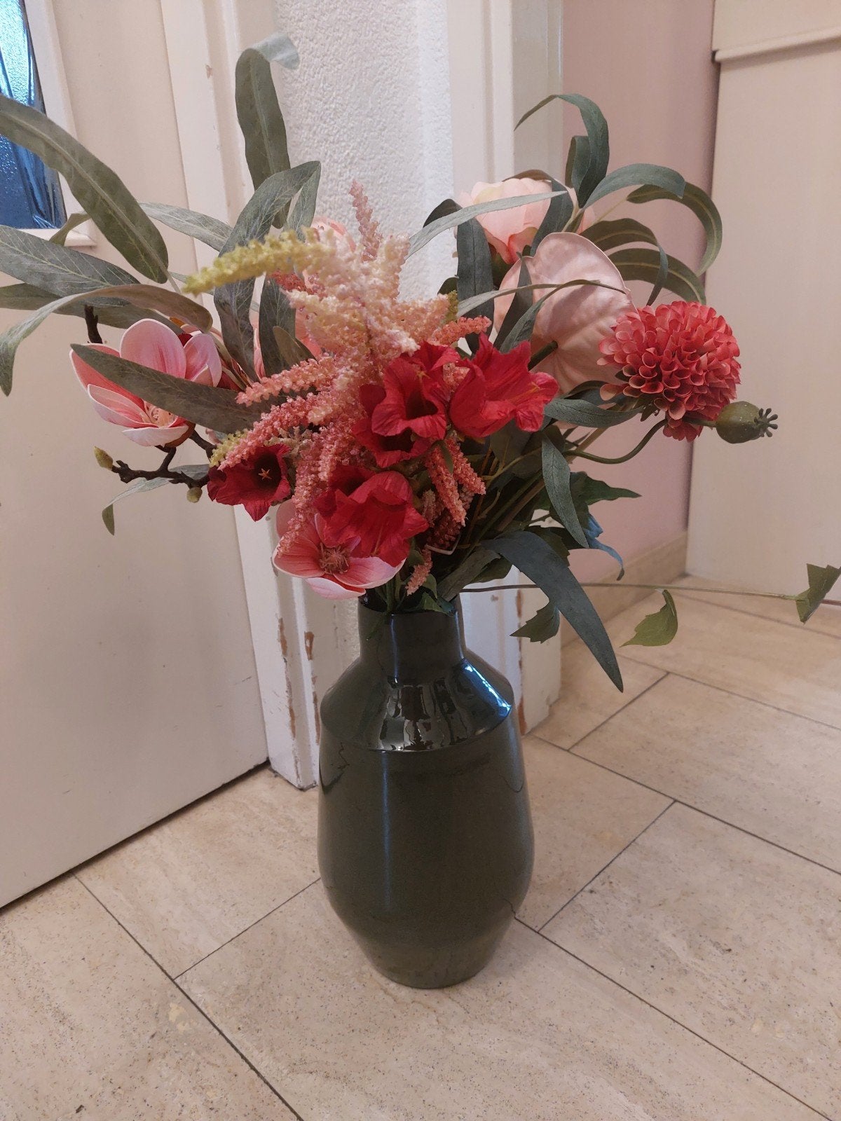 Prachtig boeket kunstbloemen in vaas, Binnen, Textiel, Ophalen of Verzenden, Zo goed als nieuw