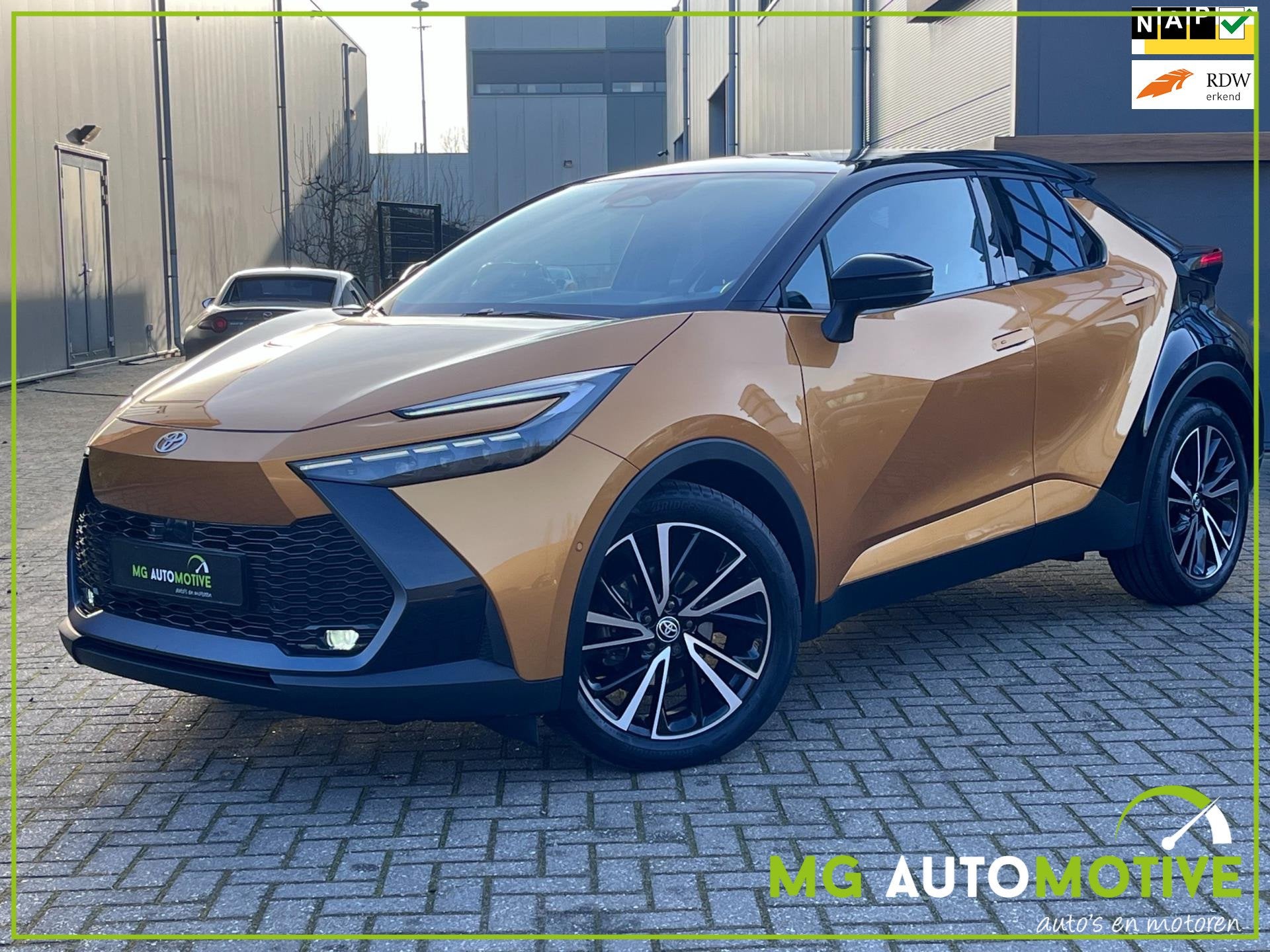 Toyota C-HR 2.0 Hybrid 200 Première Edition | Leder | Pano, Dealer onderhouden, Bedrijf, Hybride Elektrisch/Benzine, Automatische klimaatregeling