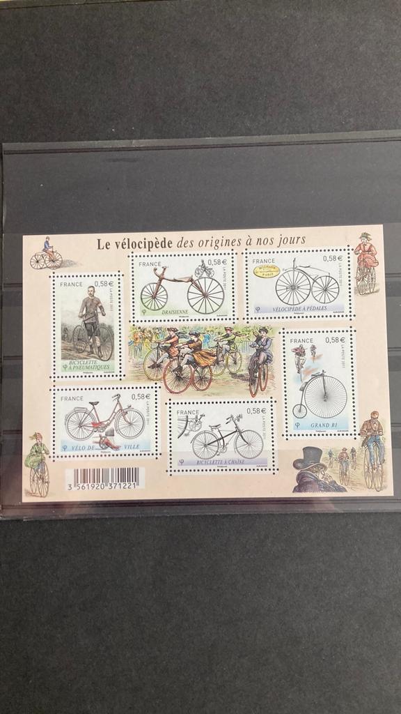 Frankrijk velletje 4555 fietsen wielrennen/142 A, Ophalen of Verzenden