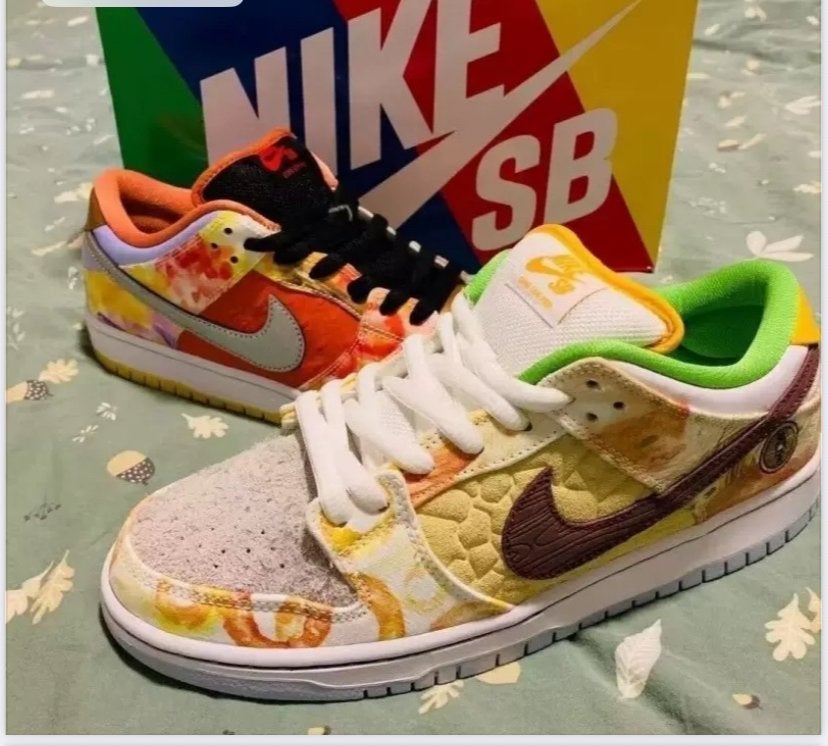 Nike SB Dunk Low Street Hawker - Nieuw in doos, Ophalen of Verzenden, Nieuw, Overige kleuren, Sneakers of Gympen