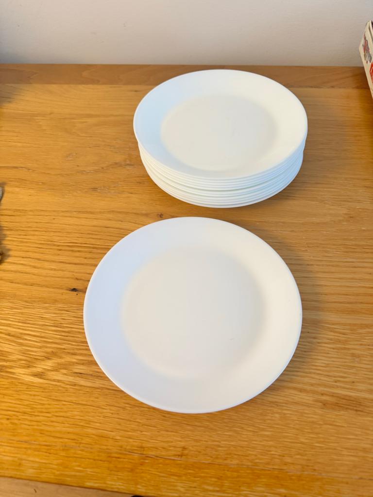 Ikea witte borden zo goed als nieuw set van 15, Keramiek, Ophalen of Verzenden, Zo goed als nieuw, Bord(en)