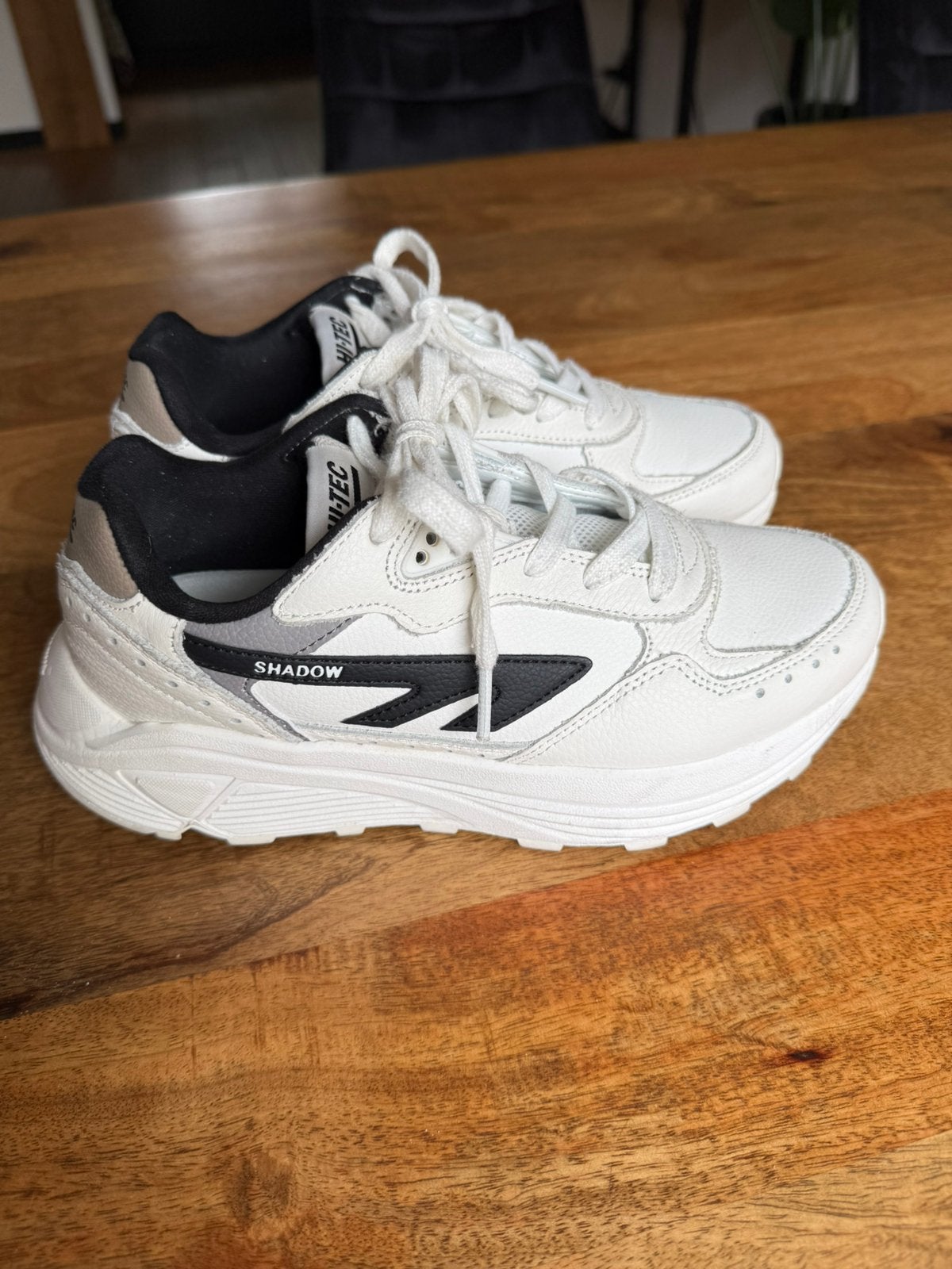 HI-TEC sneakers maat 38, Kleding | Dames, Schoenen, Zo goed als nieuw, Sneakers of Gympen, Ophalen of Verzenden