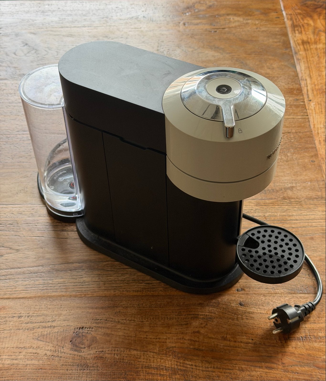 Nespresso Vertuo Next Koffiemachine - Zwart/Wit