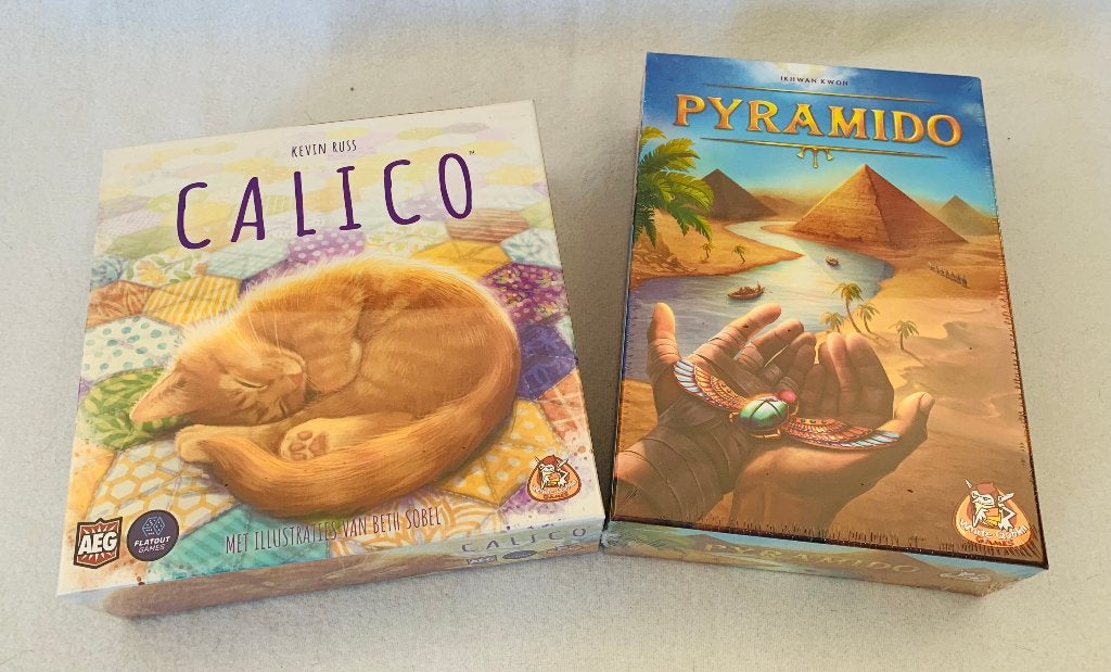 Calico NL en Pyramido NL - Bordspel, Hobby en Vrije tijd, Gezelschapsspellen | Bordspellen, White Goblin Games, Nieuw, Ophalen of Verzenden