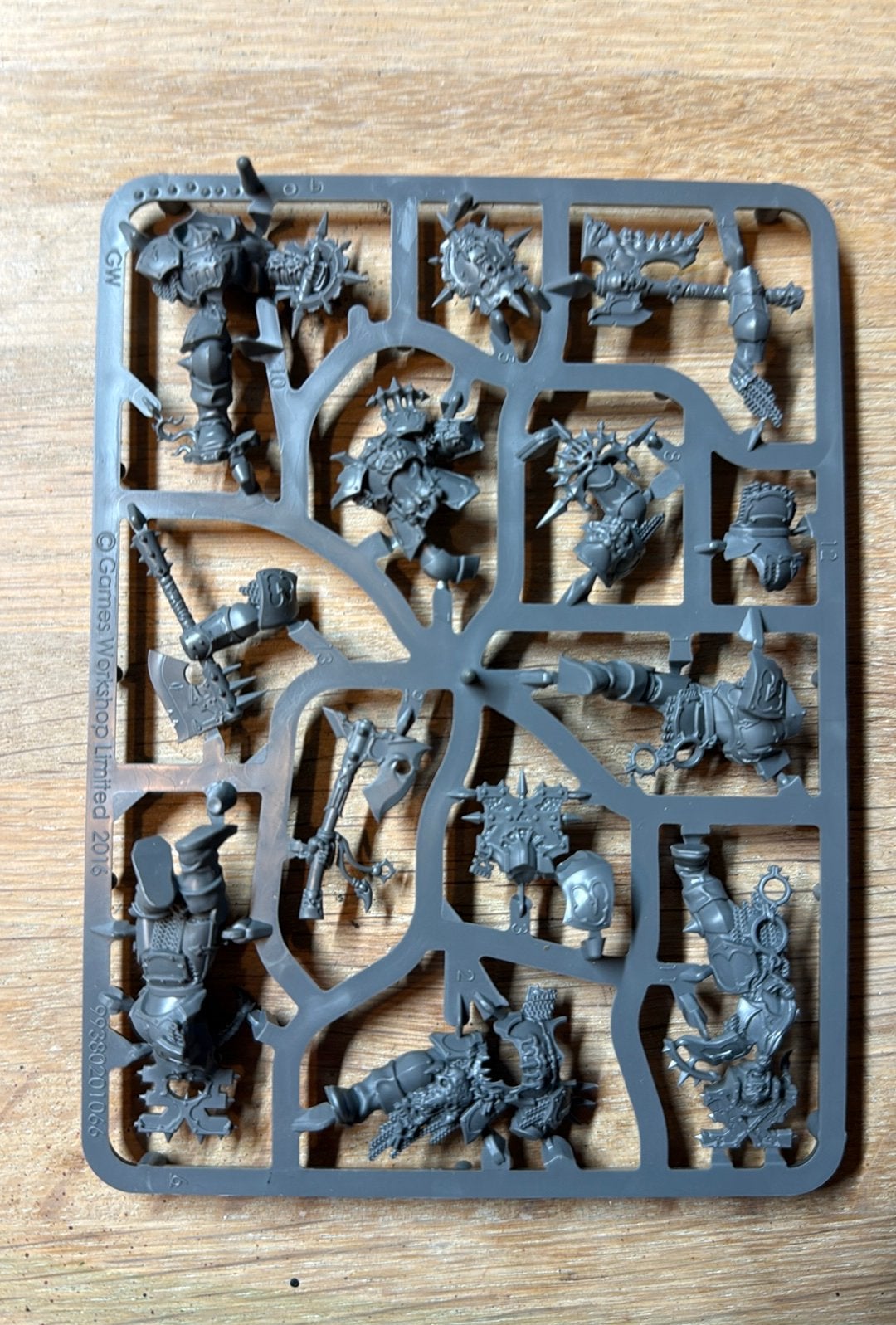 Warhammer 3x blood warriors (Storm of Sigmar set), Ophalen of Verzenden, Zo goed als nieuw, Warhammer