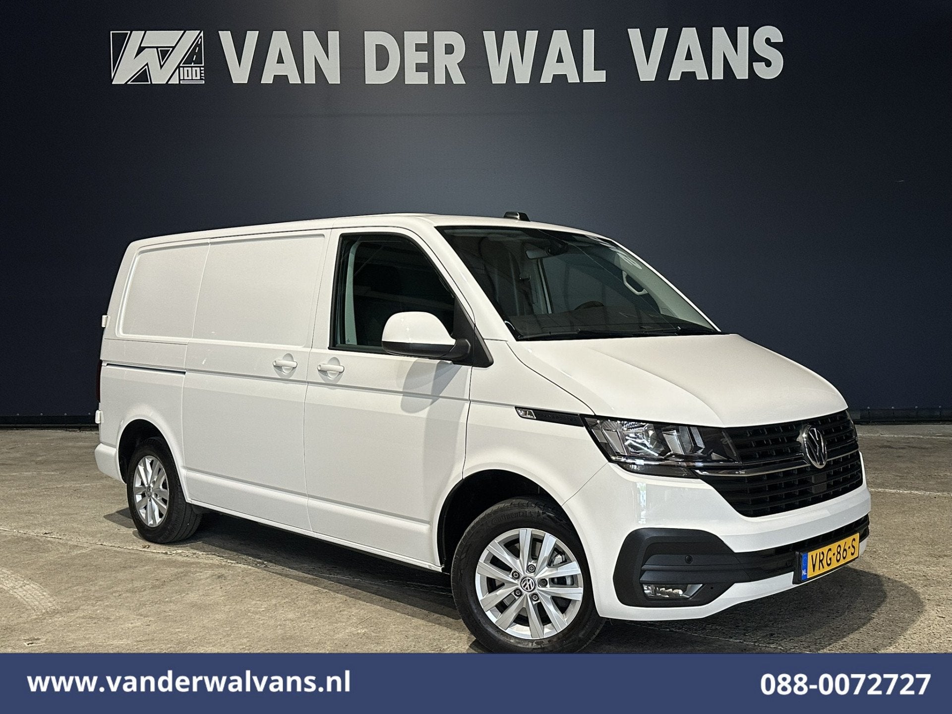 Volkswagen Transporter 2.0 TDI 111pk L1H1 Euro6 Airco | Navi, Auto's, Voorwielaandrijving, Dealer onderhouden, Stof, Gebruikt