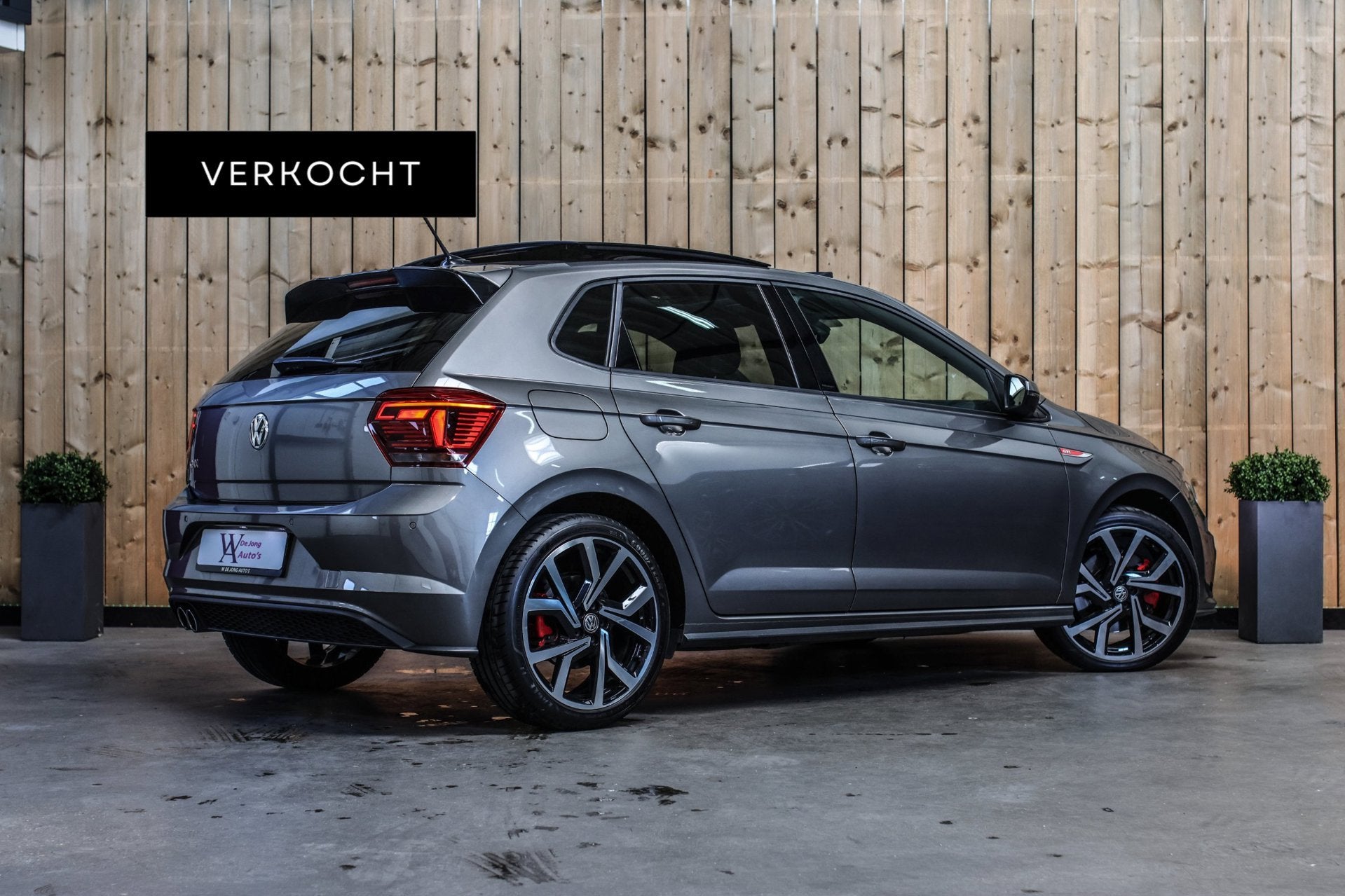 Volkswagen POLO 2.0 TSI GTI *Pano*Camera*Alcantara*Keyless*S, Auto's, Volkswagen, Gebruikt, 4 cilinders, 1984 cc, Automatische klimaatregeling