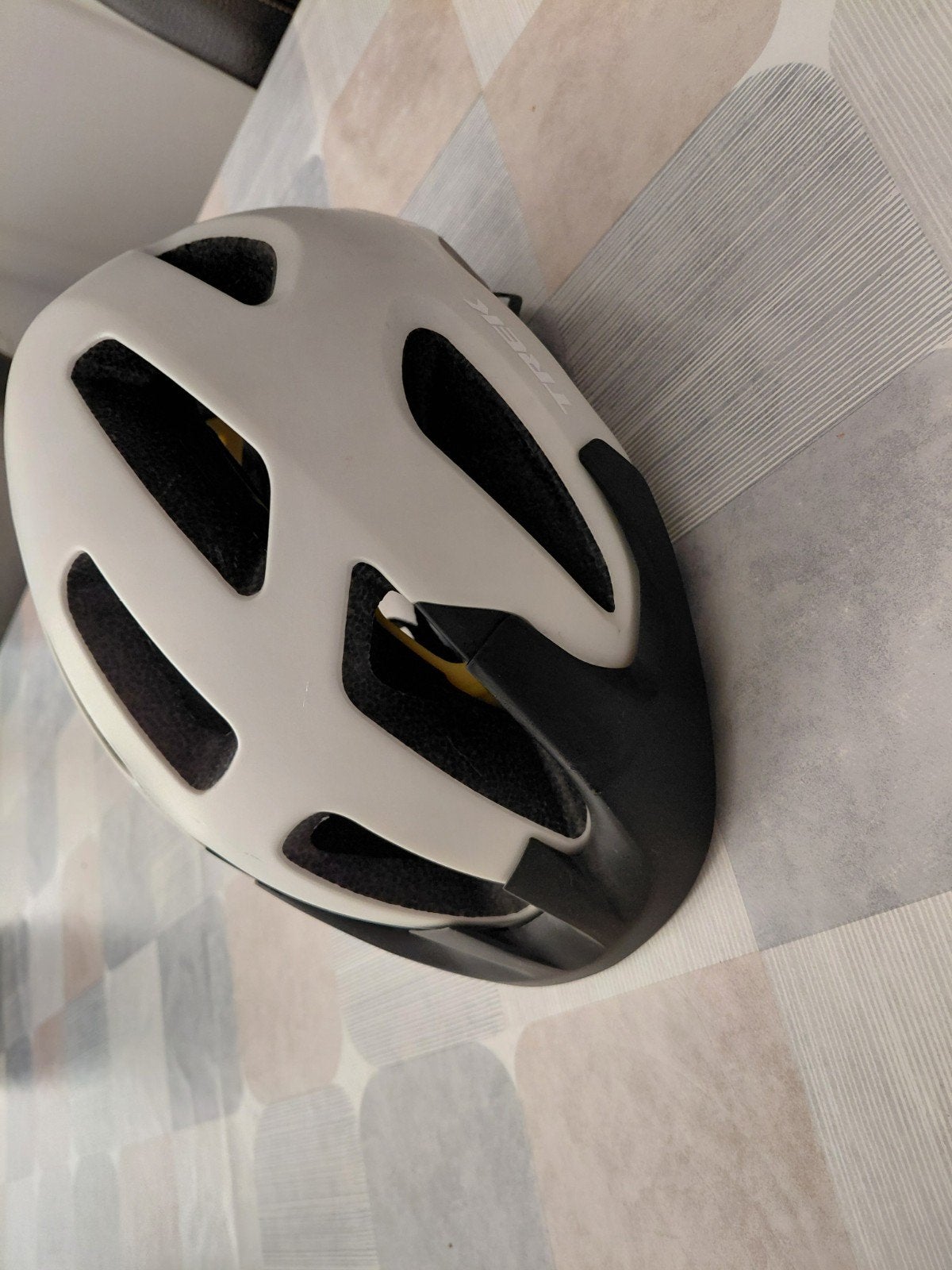 trek solstice mips fietshelm., Fietsen en Brommers, Fietsaccessoires | Fietshelmen, S, Ophalen of Verzenden, Zo goed als nieuw