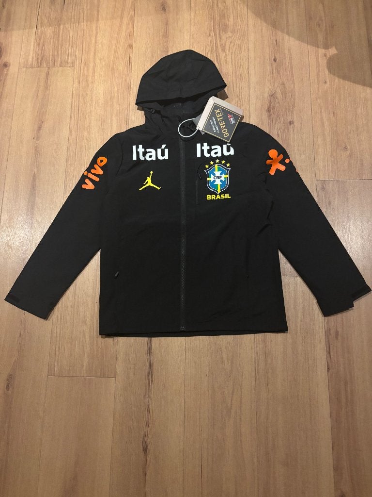 Brazilië Nike Gore-Tex jas, Maat 48/50 (M), Zwart, Nike, Nieuw
