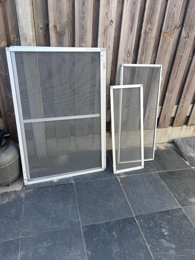 Gratis verschillende horen, Doe-het-zelf en Verbouw, Deuren en Horren, Ophalen, Binnendeur, 200 tot 215 cm