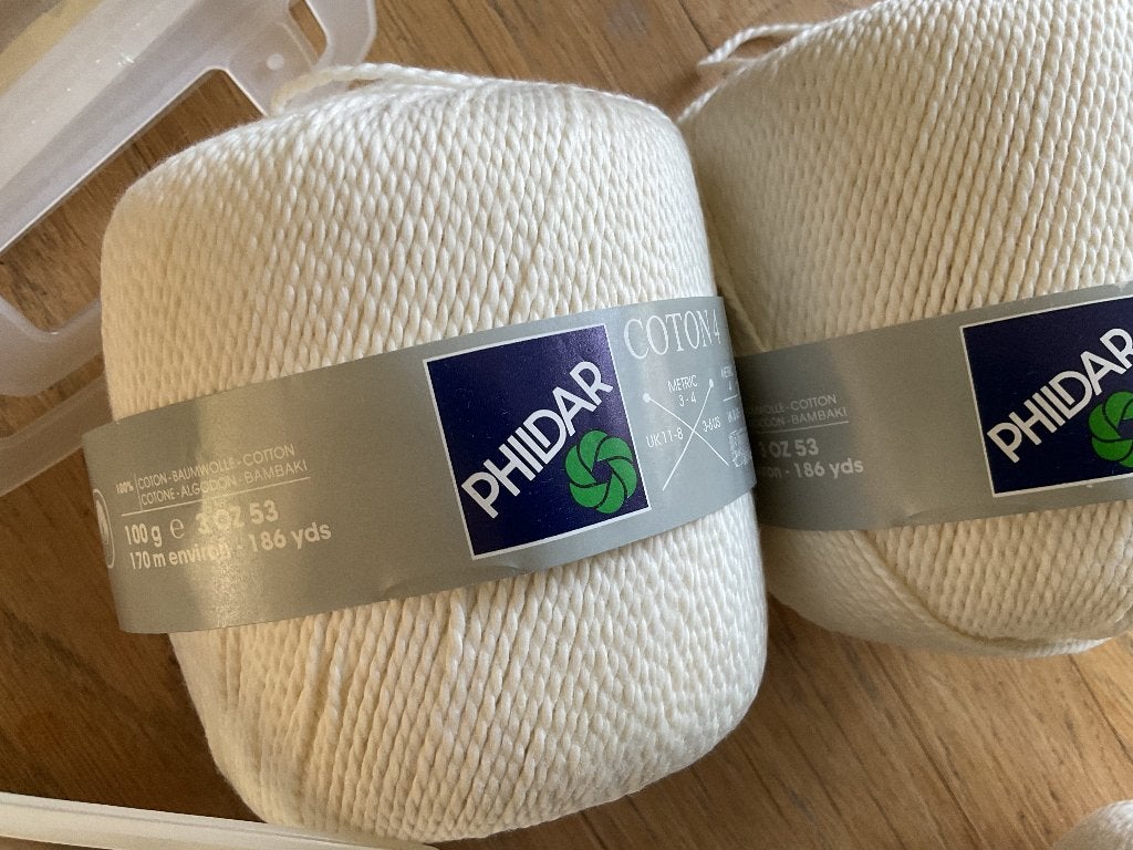 PHILDAR. Mooie haak breiwol, Coton 4, crème, 8 bol/100 gr, Ophalen of Verzenden, Nieuw, Breien of Haken, Wol of Garen