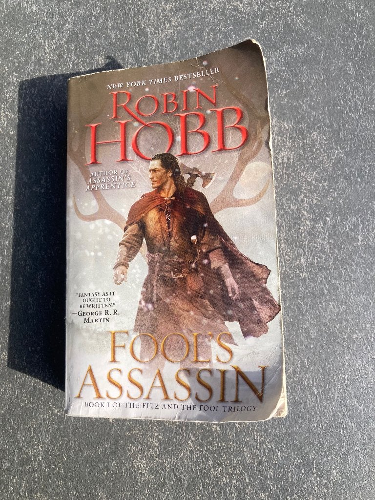 Fool’s assassin - Robin Hobb, Boeken, Ophalen of Verzenden, Gelezen
