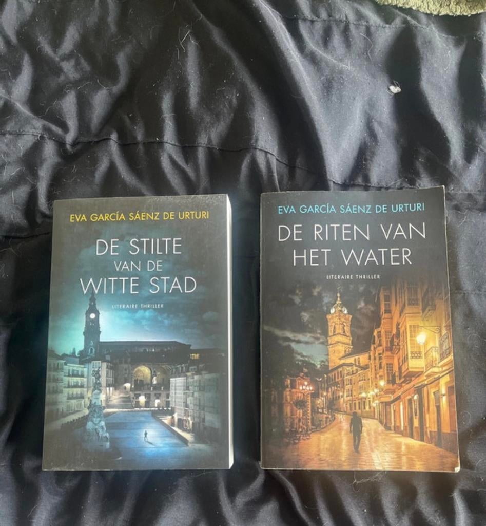 De stilte van de witte stad & de riten van het water, Boeken, Ophalen of Verzenden, Zo goed als nieuw, Nederland