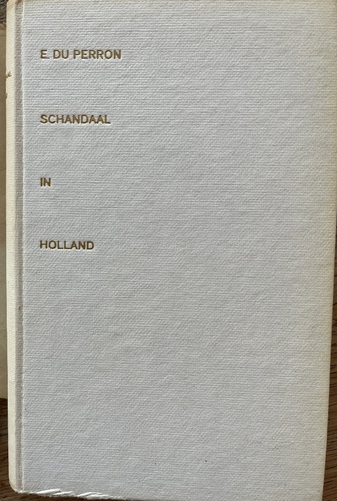 E. du Perron - Schandaal in Holland, Boeken, Gelezen, Ophalen of Verzenden, Nederland, E. du Perron