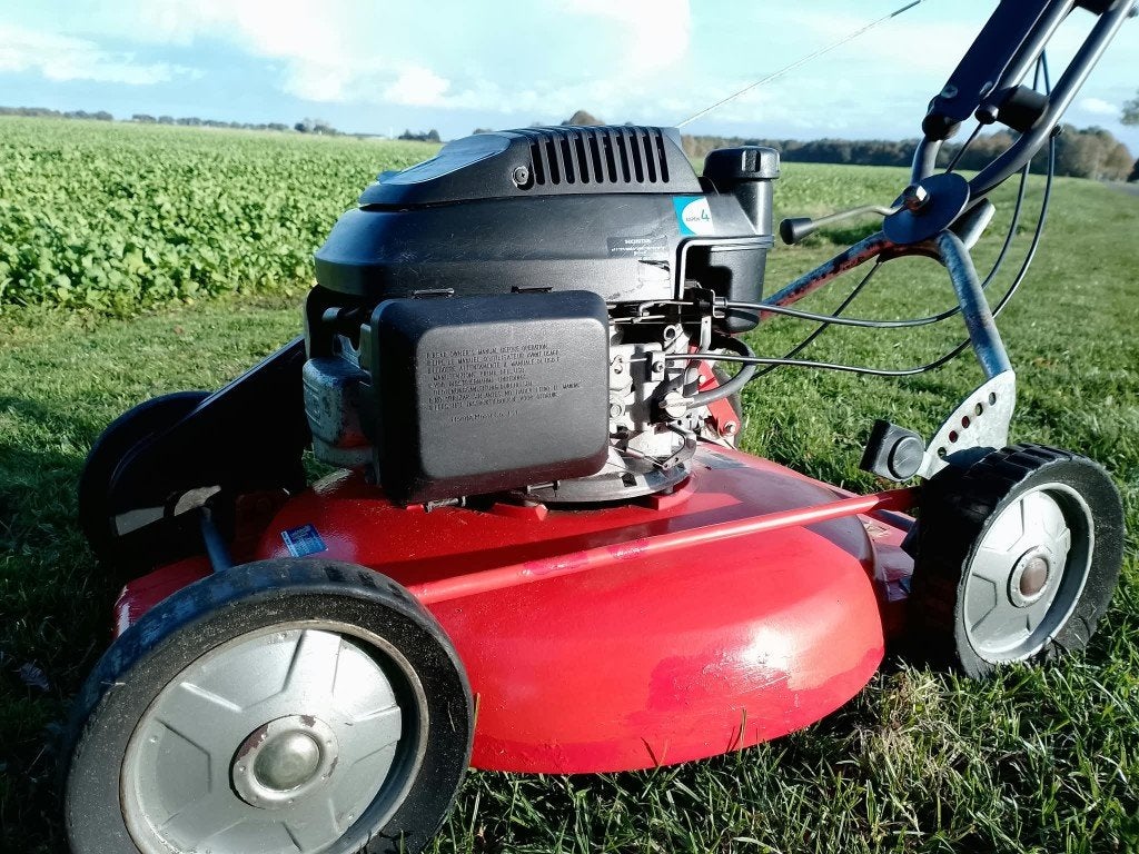 In nette staatde befaamde Husqvarna Klippo WB53SE Grasmaaier, Ophalen, Cirkelmaaier, Gebruikt, Benzine-grasmaaier