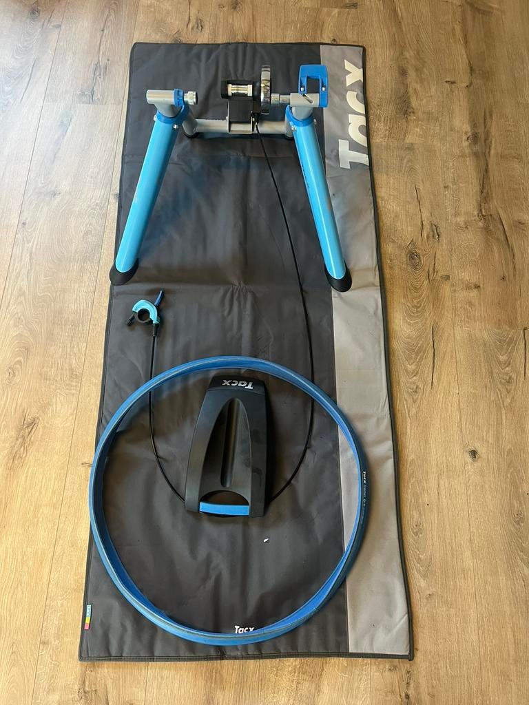 Tacx Santori fietstrainer, incl. speciale mat en band, Sport en Fitness, Wielrennen, Ophalen, Gebruikt, Overige typen
