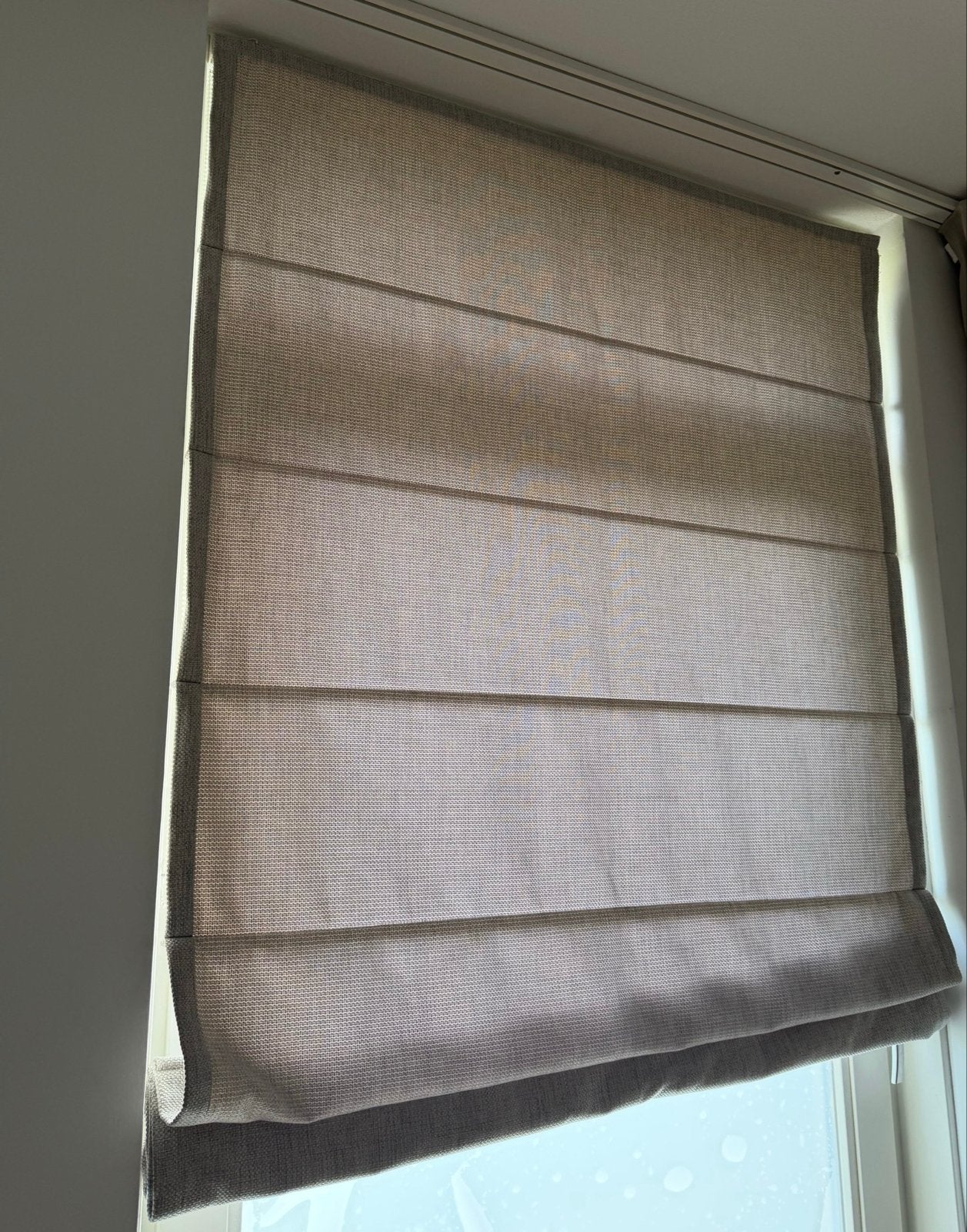Stijlvol Grijs Vouwgordijn - Zo goed als nieuw, Ophalen of Verzenden, Zo goed als nieuw, Beige