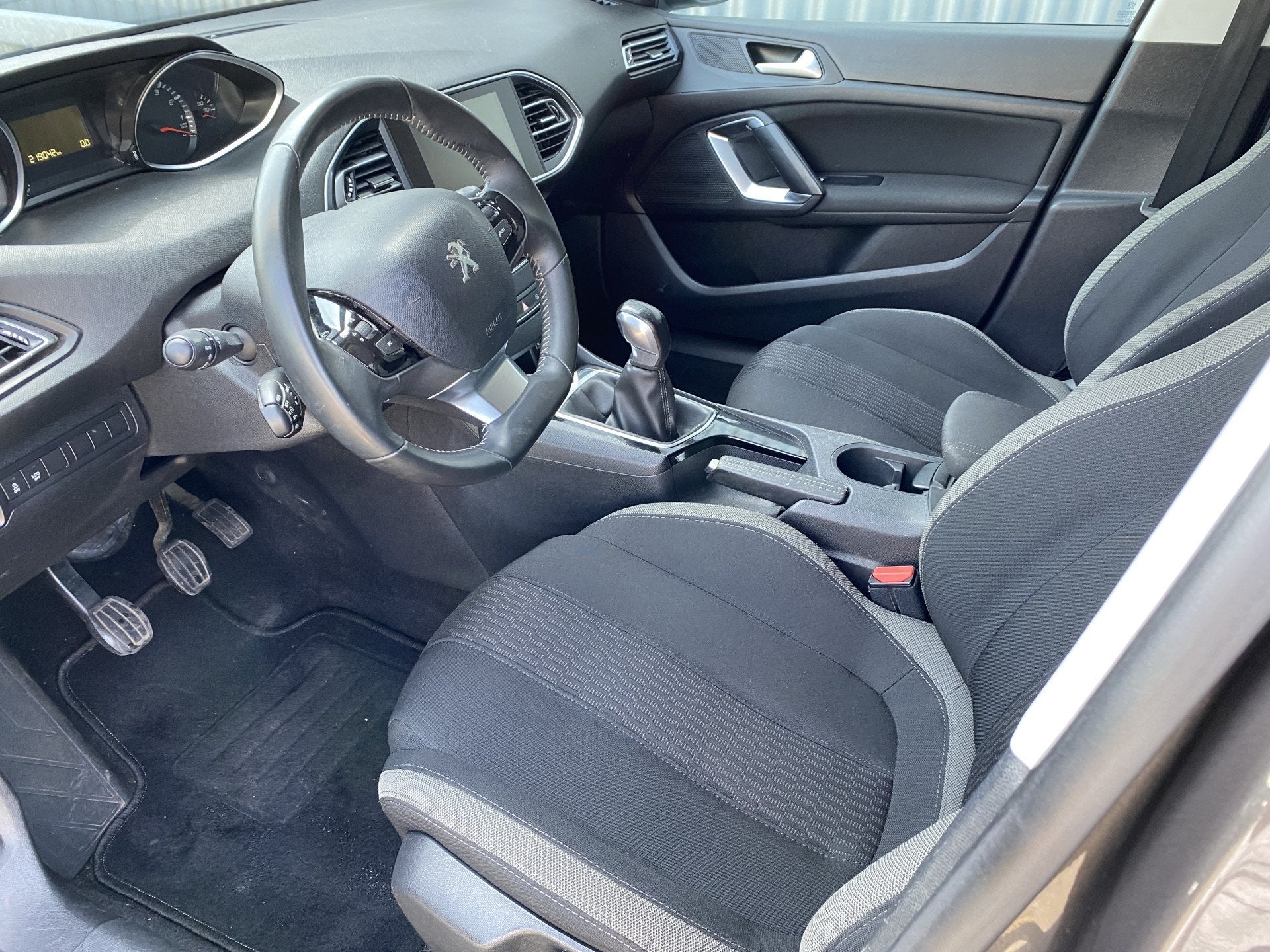 Peugeot 308 SW 1.2 PureTech Style Clima, Navi, CC, PDC, LM,, Auto's, Voorwielaandrijving, Stof, Gebruikt, Euro 6