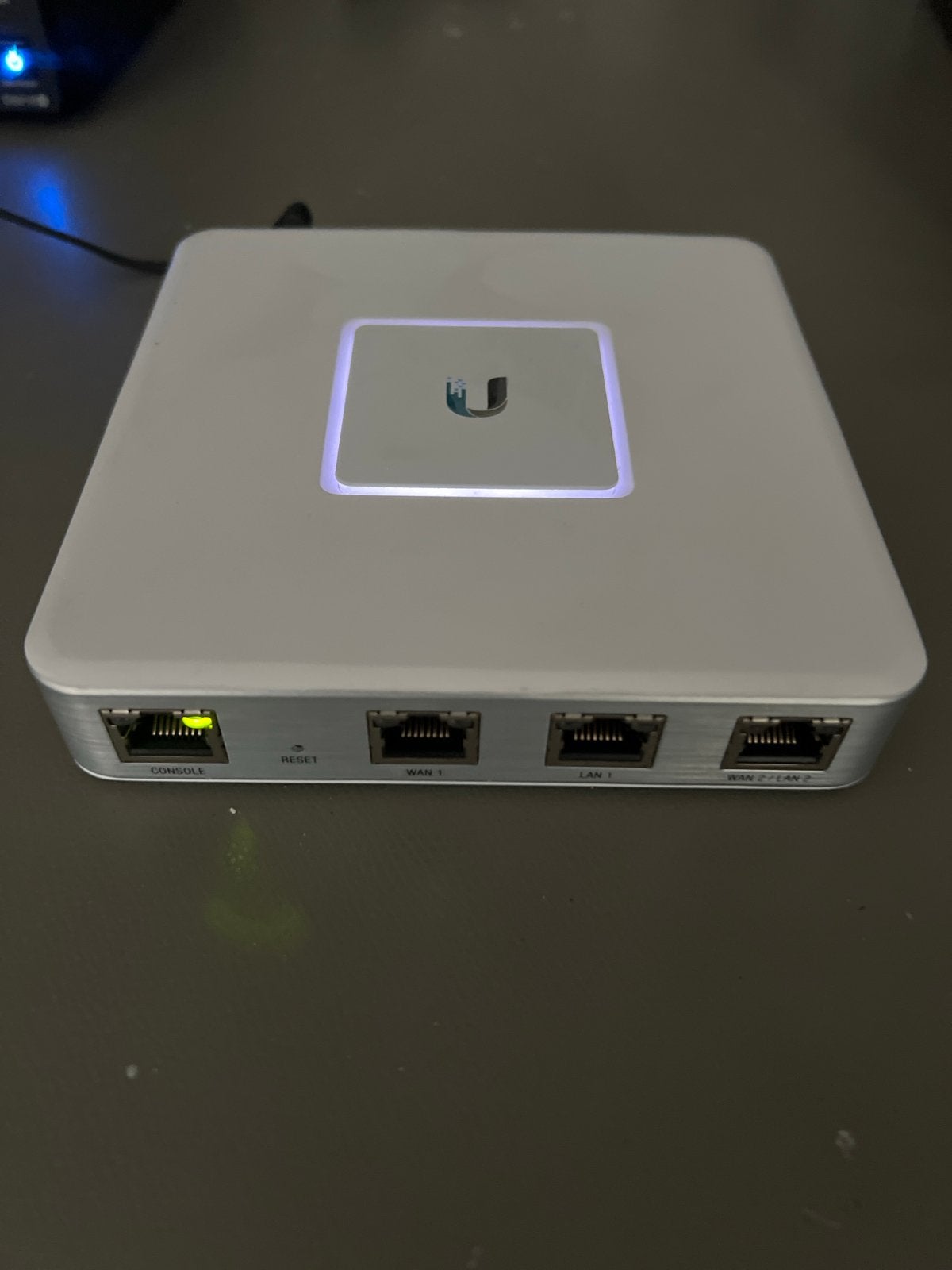 Unifi USG firewall - Perfect werkend, Computers en Software, Ophalen of Verzenden, Zo goed als nieuw, Router
