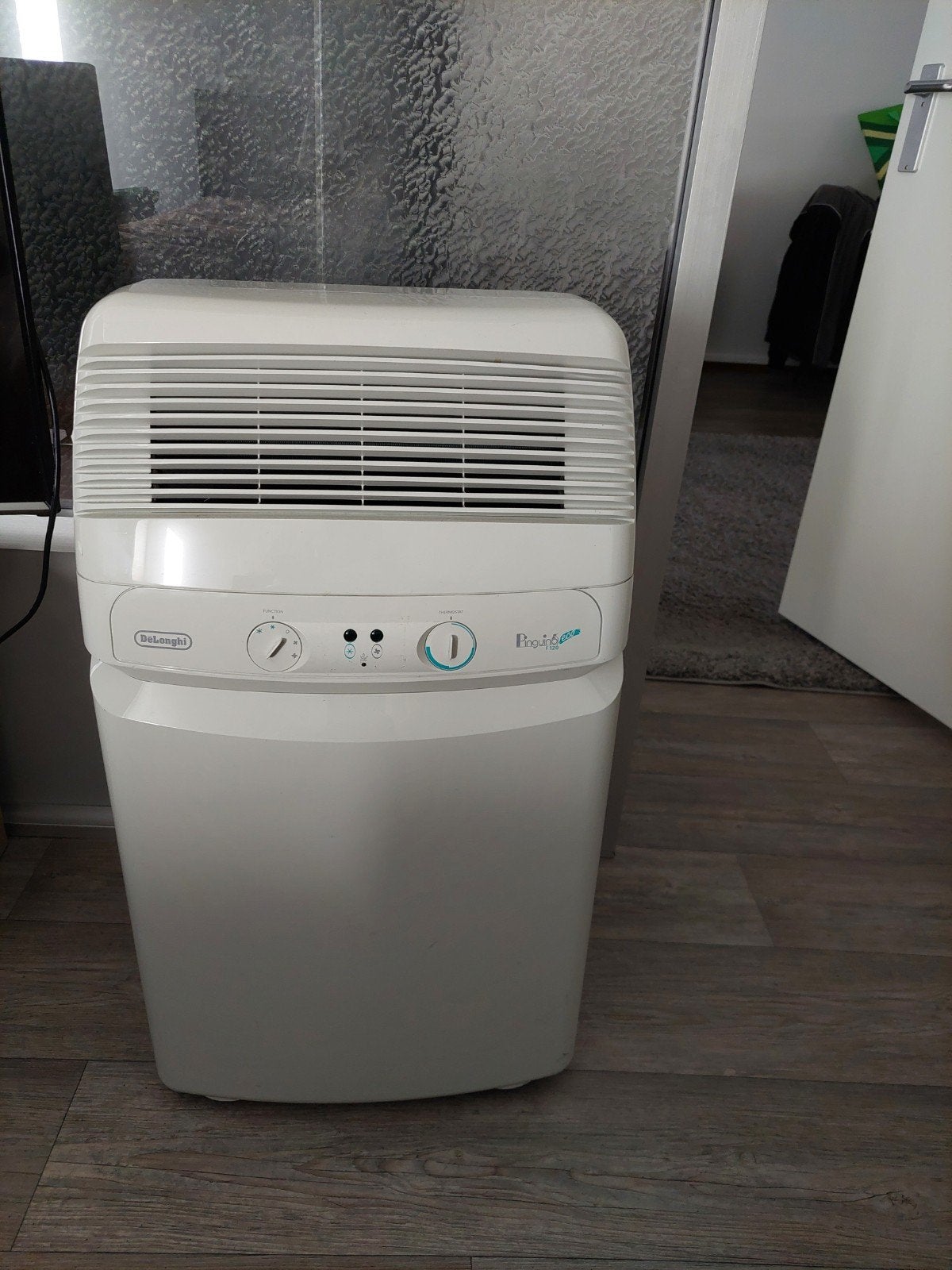 De'Longhi Pinguino PAC C100 Mobiele Airco,alles zit erbij ., Witgoed en Apparatuur, Airco's, Gebruikt, Minder dan 60 m³, 3 snelheden of meer