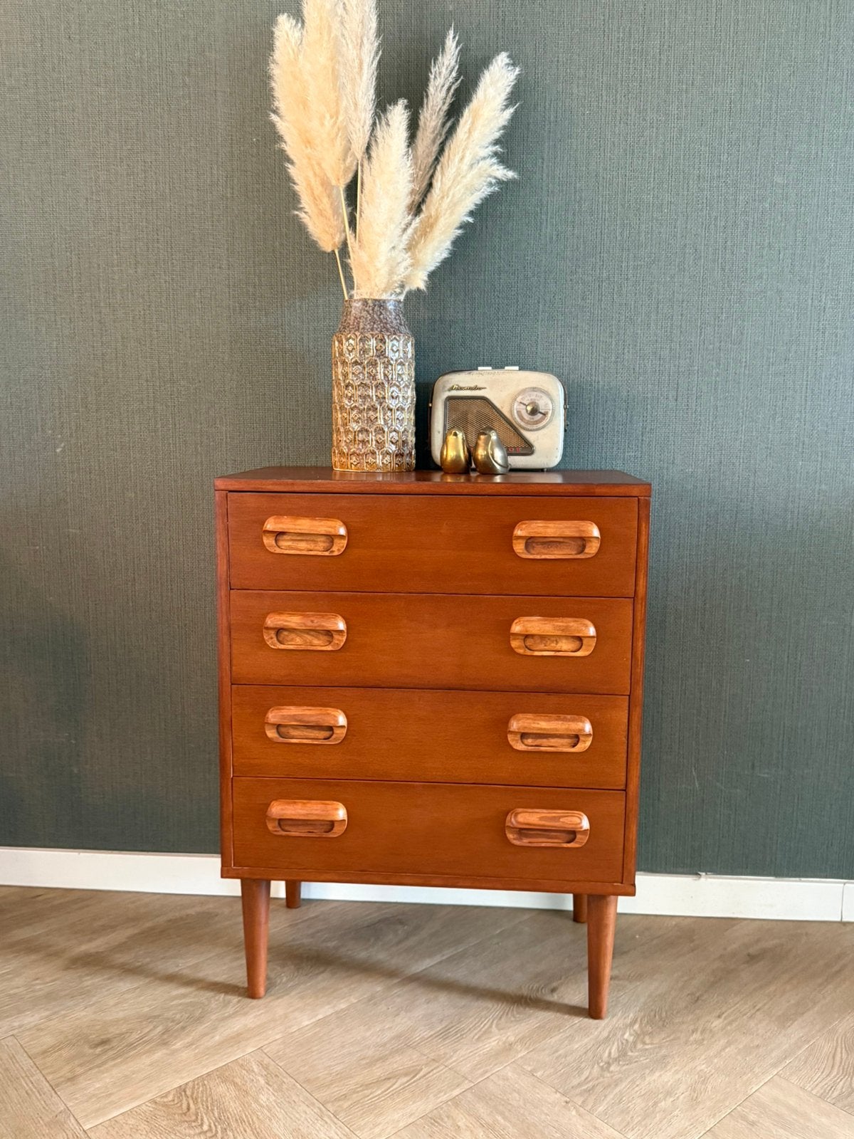 Vintage ladekast -warm hout – 4 lades – retro / Deens design, Huis en Inrichting, Ophalen, ..., 50 tot 100 cm, Zo goed als nieuw