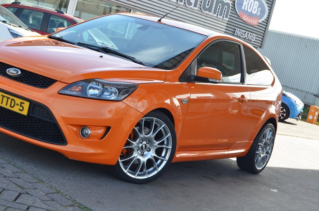 Ford Focus 2.5 ST RS-UITGEVOERD|UNIEKE AUTO|BETREFT MEENEEMP, Auto's, Ford, Gebruikt, Overige kleuren, 2521 cc, 11 km/l