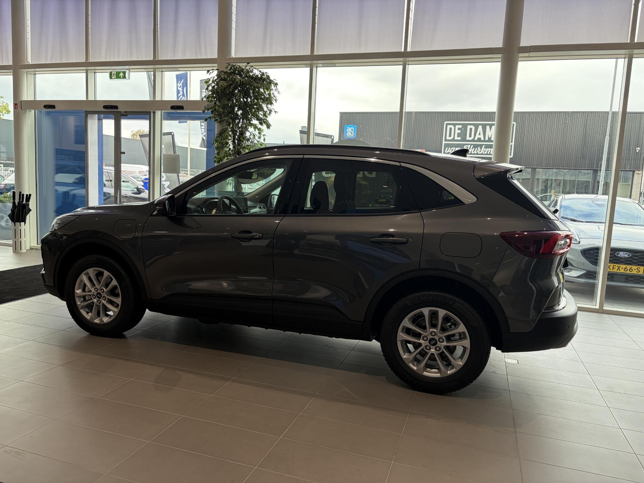 Ford Kuga 2.5 PHEV Titanium | WEGKLAPBARE TREKHAAK | VERWARM, Euro 6, 4 cilinders, Plug-in hybride, Bedrijf