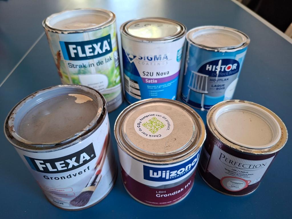 6 potjes grondverf en aflak - Gratis af te halen, Ophalen, Wit