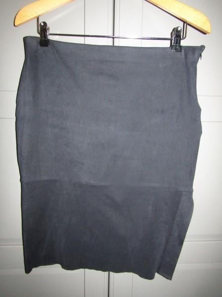 G786 Moscow mt XL zwart rok imitatiesuède, Zwart, Maat 46/48 (XL) of groter, Ophalen of Verzenden, Knielengte