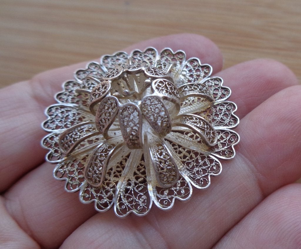zilveren filigrain bloem broche [508], Verzenden, Minder dan 4 cm, Zo goed als nieuw, Zilver