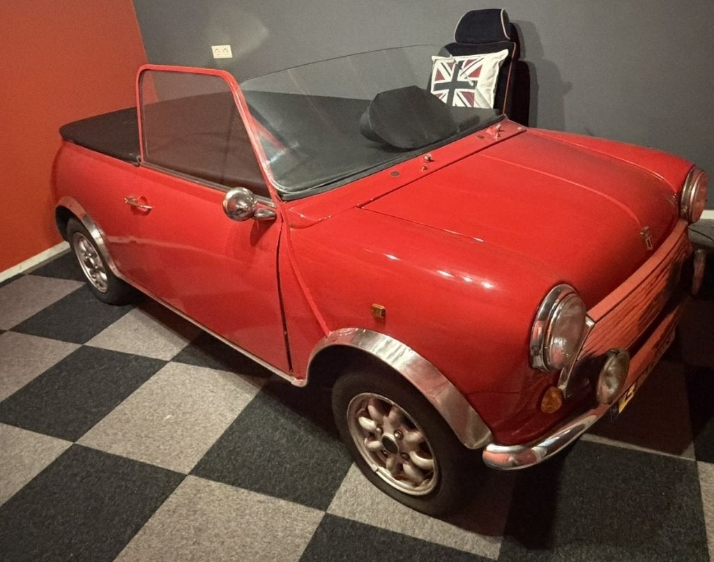 Klassieke mini cabrio, uniek bureau / eyecatcher