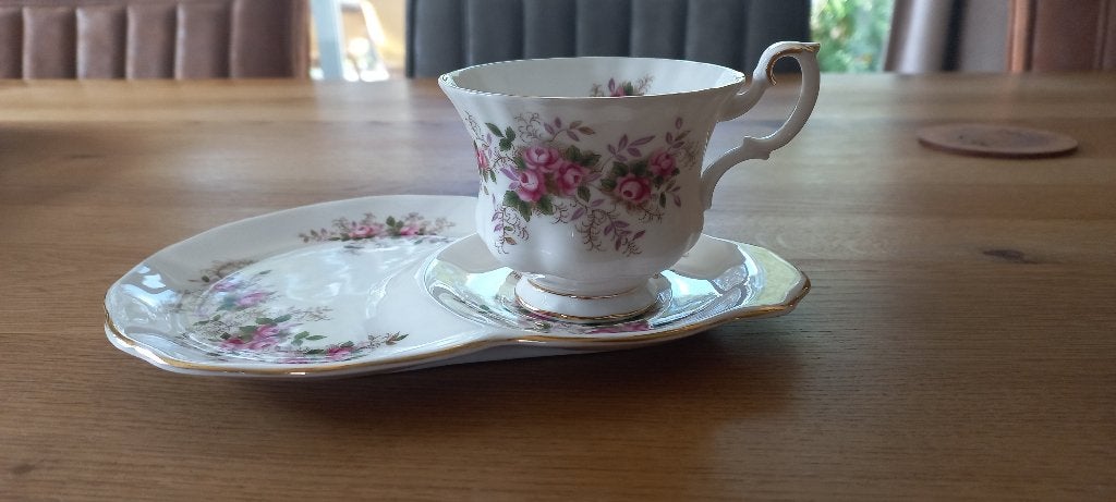 Royal Albert Lavender Rose Tennis Set (Hostess Set)zeldzaam, Ophalen of Verzenden