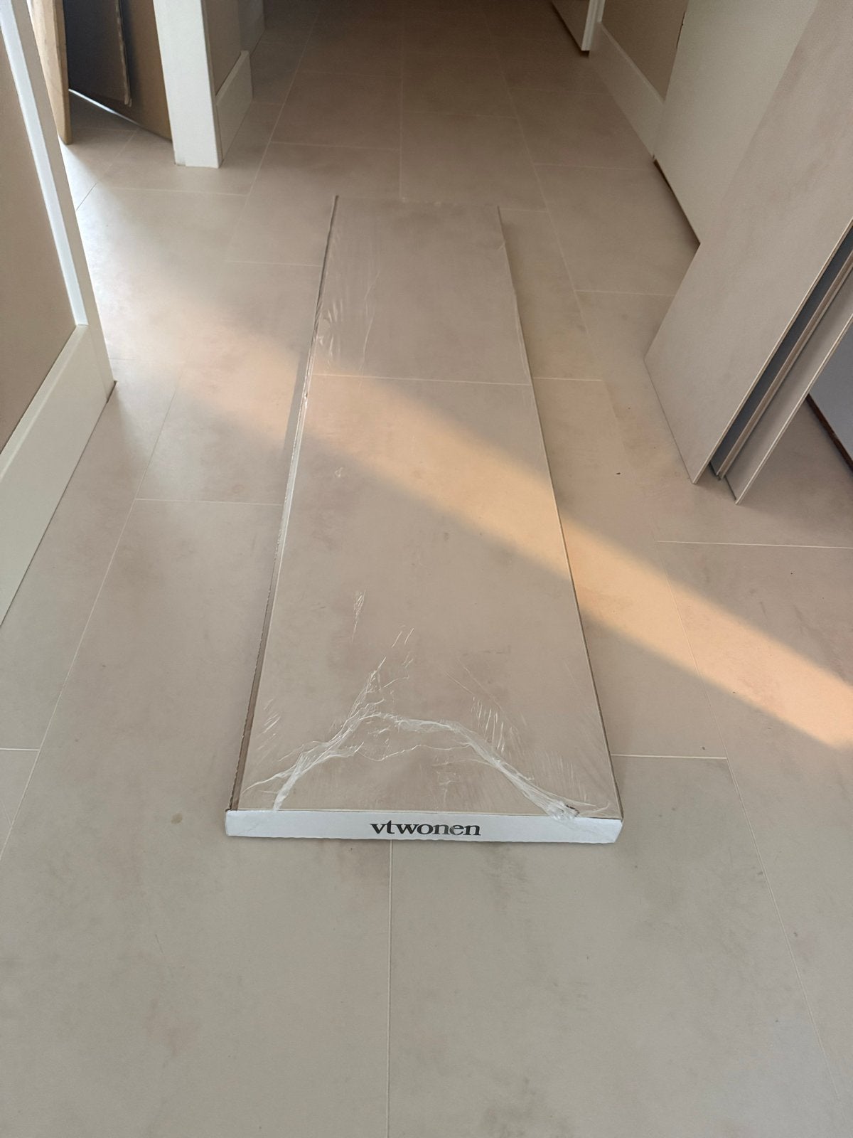 VT Wonen laminaatvloer  beige- Nieuw in verpakking, Doe-het-zelf en Verbouw, Vloerdelen en Plavuizen, Nieuw, Laminaat, Hout, 50 tot 150 cm