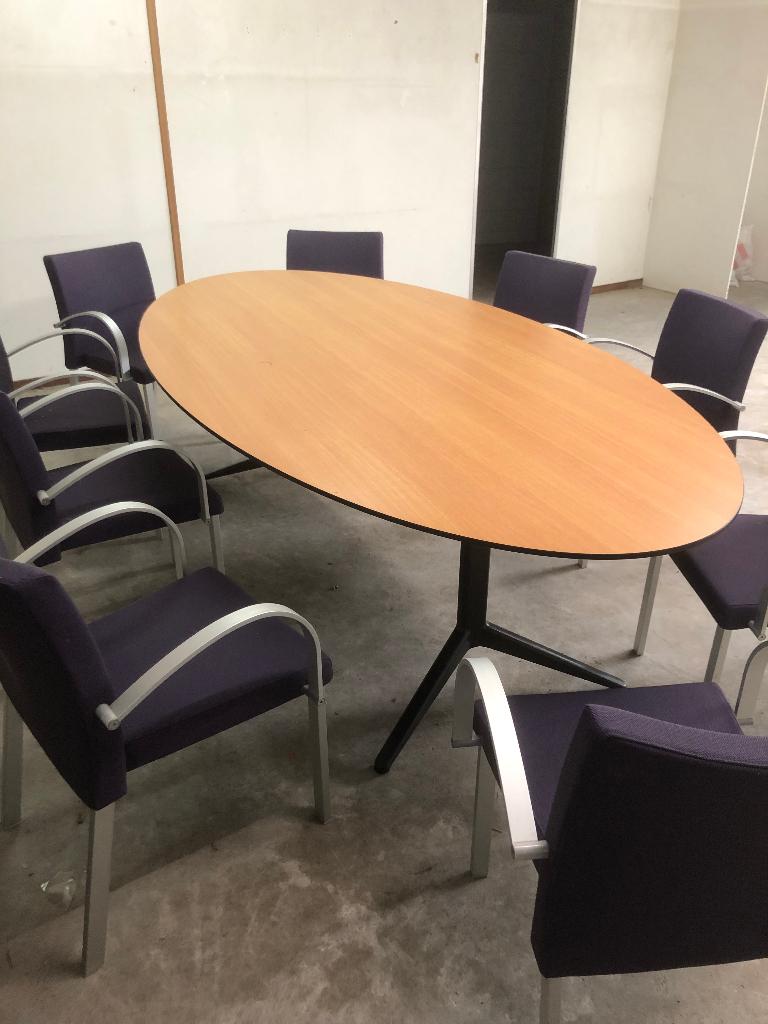 ovale vergader- of eettafel, Ophalen, 100 tot 150 cm, 200 cm of meer, Zo goed als nieuw