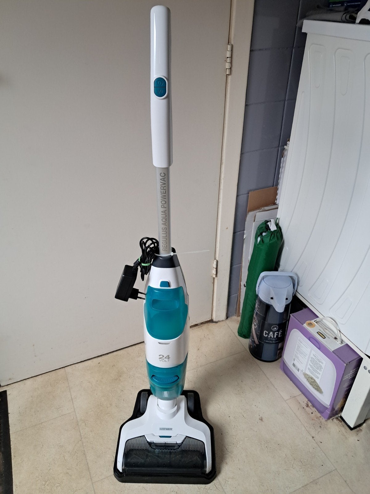 Leifheit regulus aqua power vac stofzuiger 24 volt i nieuw s, Ophalen of Verzenden