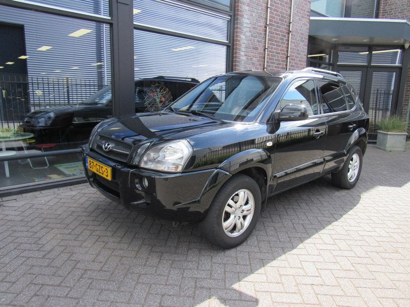 Hyundai Tucson 2.0 I 2WD Executive, Auto's, Stof, Gebruikt, 4 cilinders, Zwart