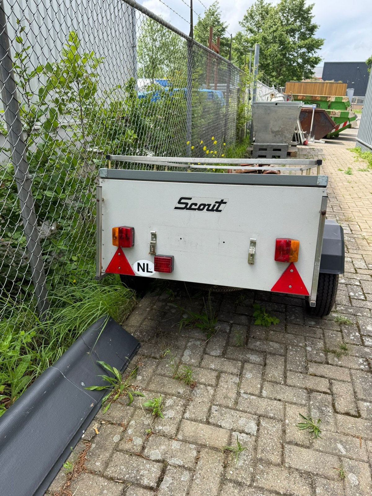Scout bagagewagen / aanhanger met deksel, Ophalen