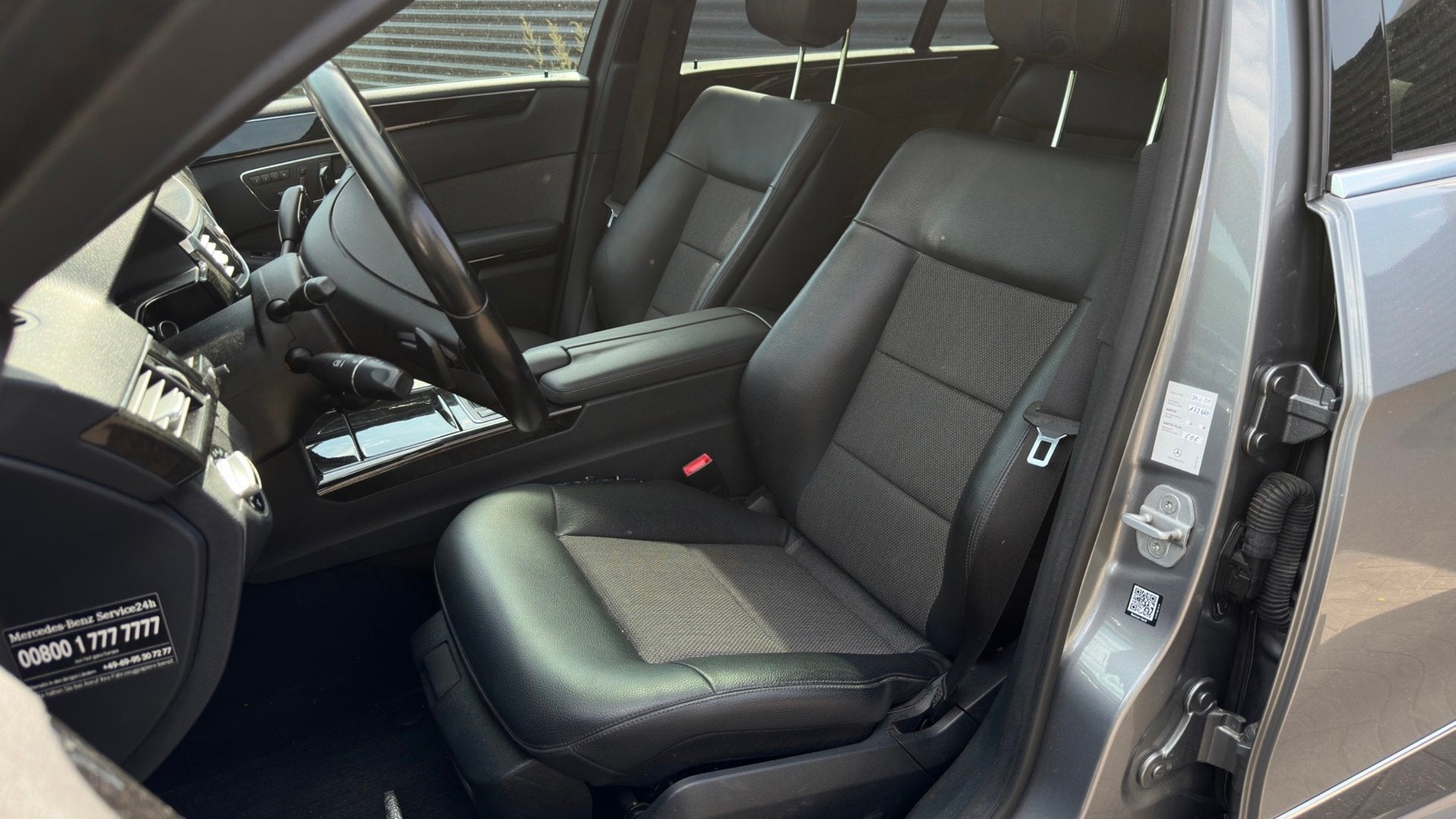 Mercedes-Benz E-klasse 350 CGI Avantgarde | Schuifdak | Xeno, Auto's, Automaat, Euro 5, Achterwielaandrijving, Gebruikt