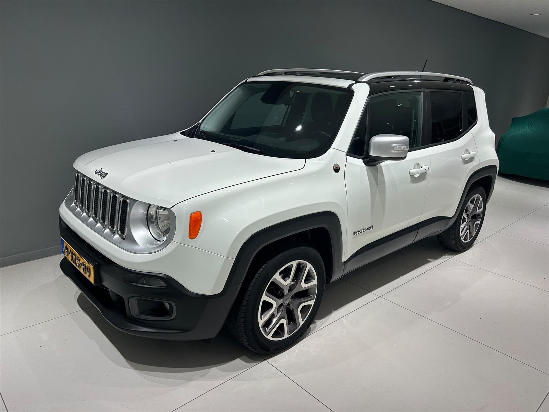 JEEP Renegade 1.4 MultiAir 140pk FWD Opening Edition Leer LM, Auto's, Gebruikt, 4 cilinders, 400 kg, Wit