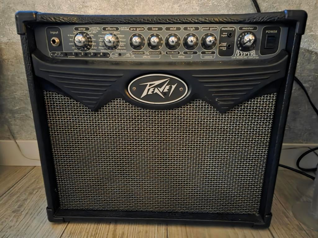Peavey Vypyr 15 watt gitaarversterker, Ophalen of Verzenden