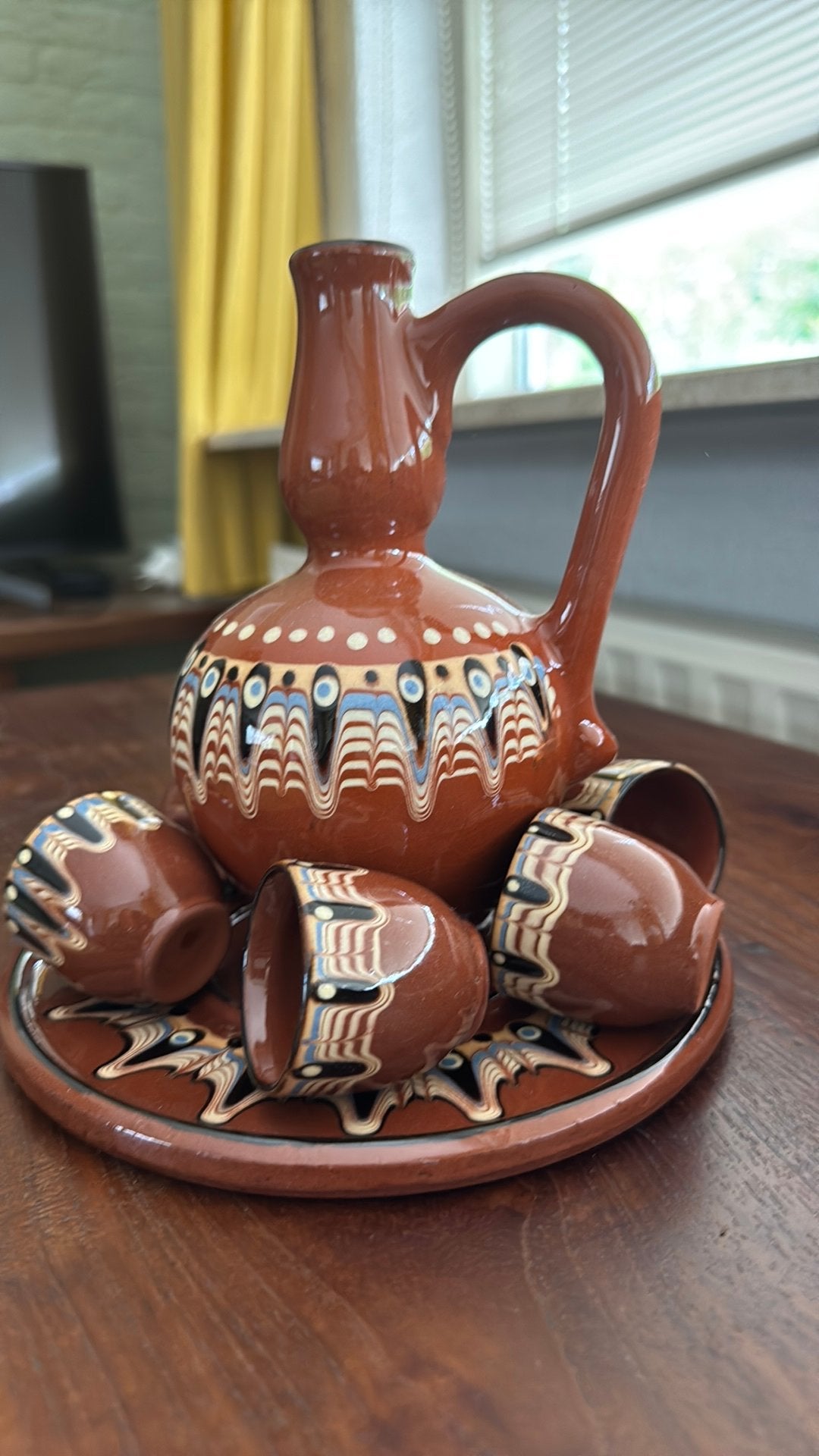 Aardewerk kan set met 6 bekertjes, Antiek en Kunst, Antiek | Keramiek en Aardewerk, Ophalen of Verzenden