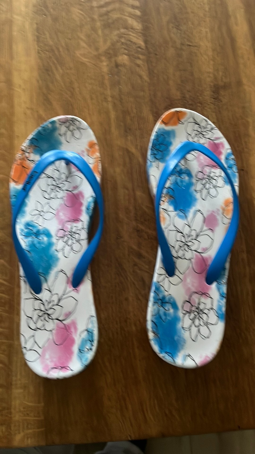 Teenslippers met sleehak, Ophalen of Verzenden, Zo goed als nieuw