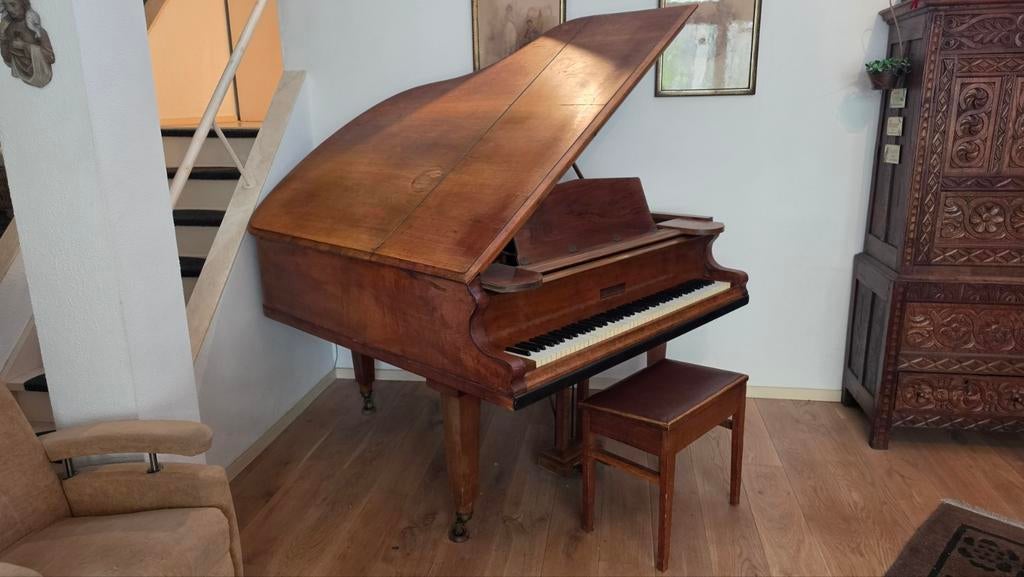 antieke C. Goetze vleugel ±1910 – salonformaat, Muziek en Instrumenten, Piano's, Ophalen, Gebruikt, Bruin, Hoogglans