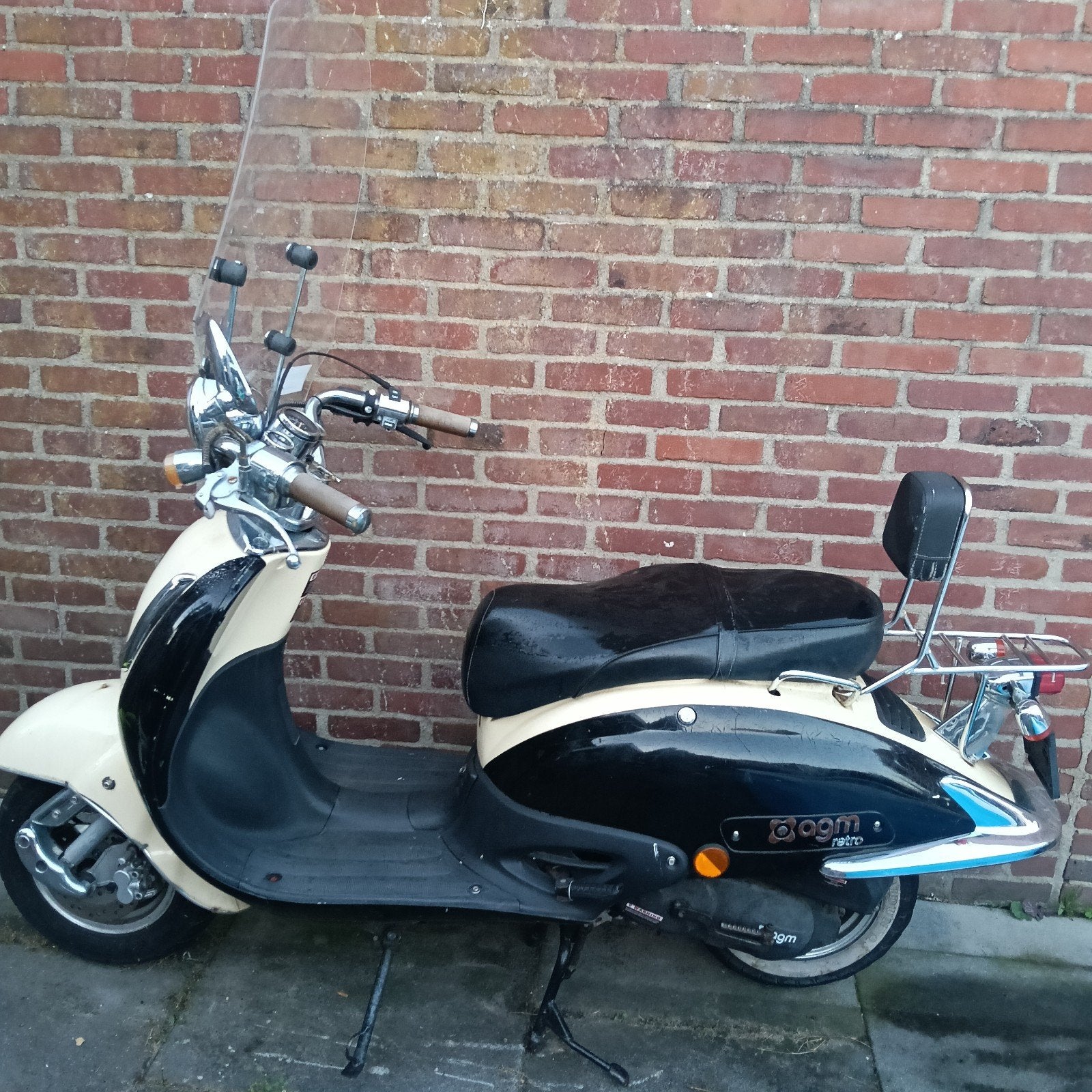 OGM Retro Scooter - Crème/Zwart, Fietsen en Brommers, Snorfietsen en Snorscooters, Ophalen of Verzenden, Gebruikt, Benzine, Overige merken