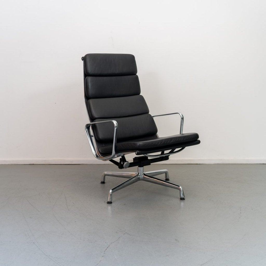 Vitra Eames EA 222 Fauteuil Zwart Leer - Aluminium, Niet ingevuld, Leer, Zo goed als nieuw, Vitra