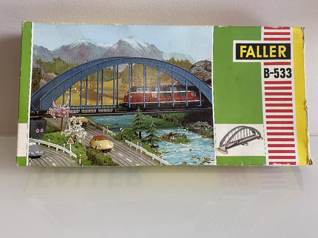 Faller B-533 boogbrug in ovp (783), Hobby en Vrije tijd, Modeltreinen | H0, Overige merken, Gelijkstroom of Wisselstroom, Brug, Tunnel of Gebouw