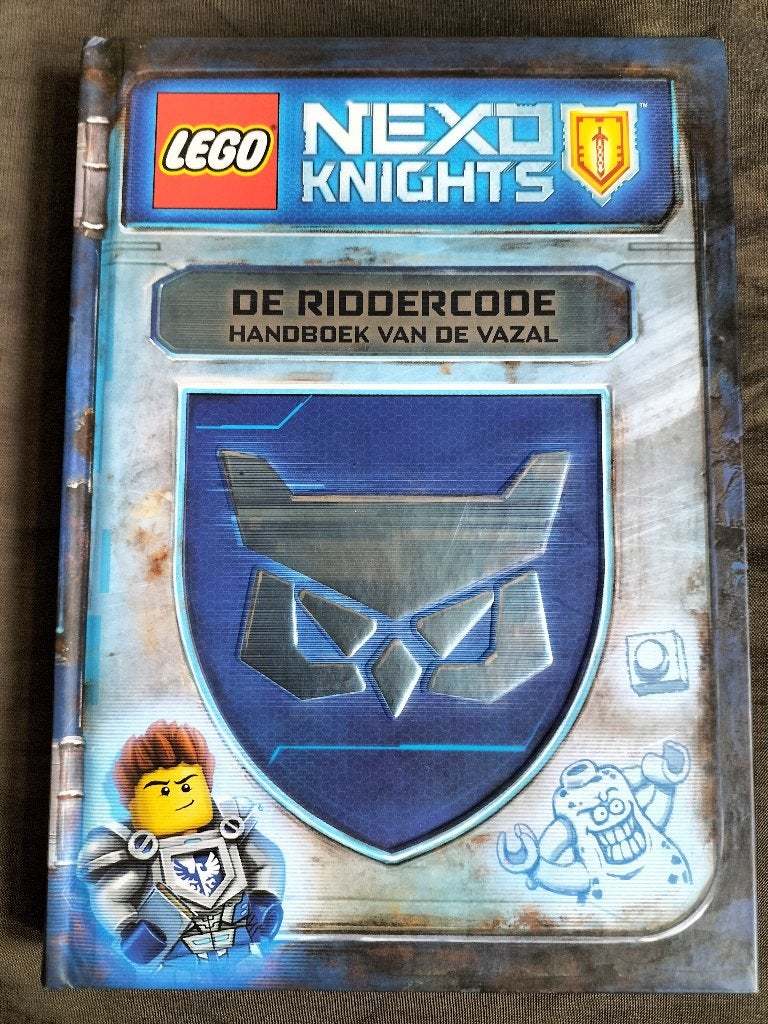 Lego Nexo Knights - De Riddercode / handboek van de vazal, Boeken, Ophalen of Verzenden, Zo goed als nieuw, LEGO, Non-fictie