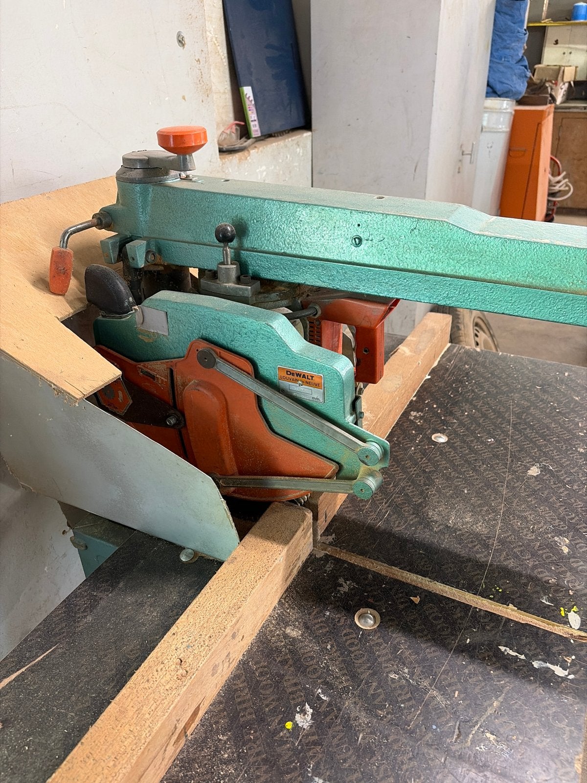 DeWalt Afkortzaag met afzuigbak - Model 1370 krachtstroom, Ophalen, Gebruikt, Afkortzaag