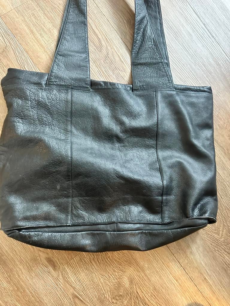 Kenneth Cole grote shopper tas zwart leer, Sieraden, Tassen en Uiterlijk, Tassen | Damestassen, Ophalen of Verzenden, Zo goed als nieuw